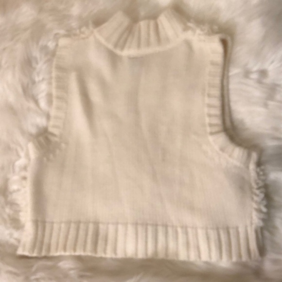 GORGEOUS YOUTH VANITY CREAM VEST - Picture 2 of 6